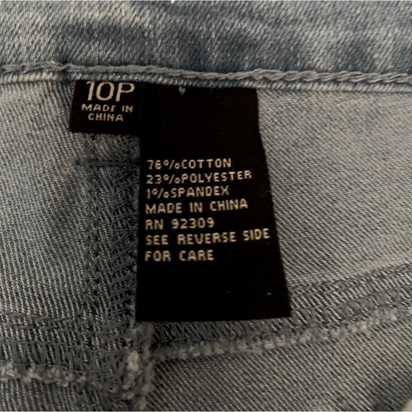 DG2 Diane Gilman Stretch Boot Cut Faded Jeans 10P - Picture 2 of 6